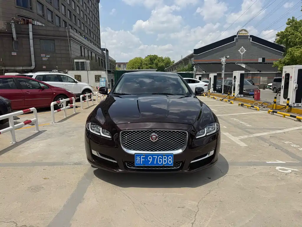 Jaguar XJ 2017