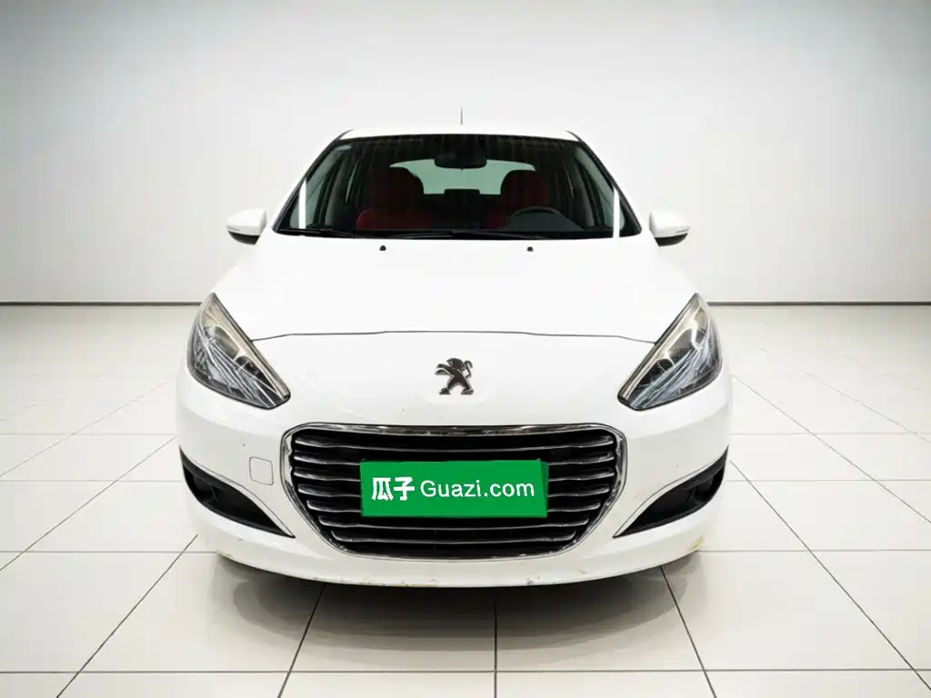 Peugeot 308 — миниатюра 2