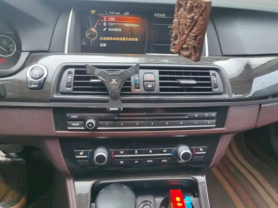 BMW 5 Series — миниатюра 13