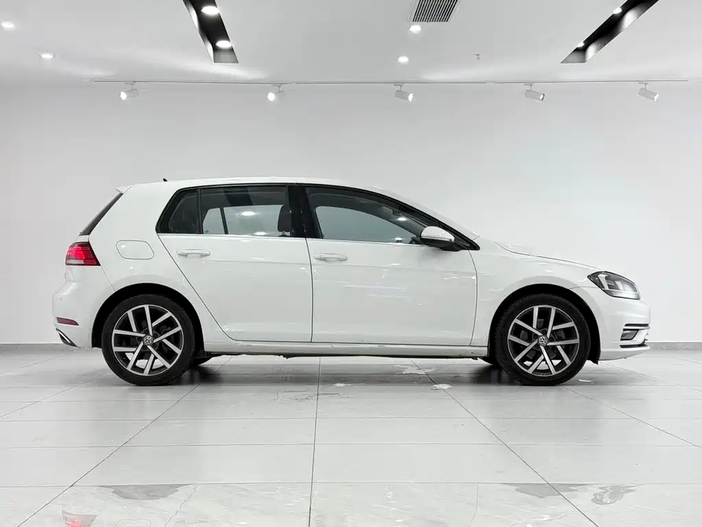 Volkswagen Golf — миниатюра 3