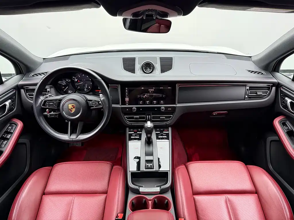 Porsche Macan — миниатюра 13