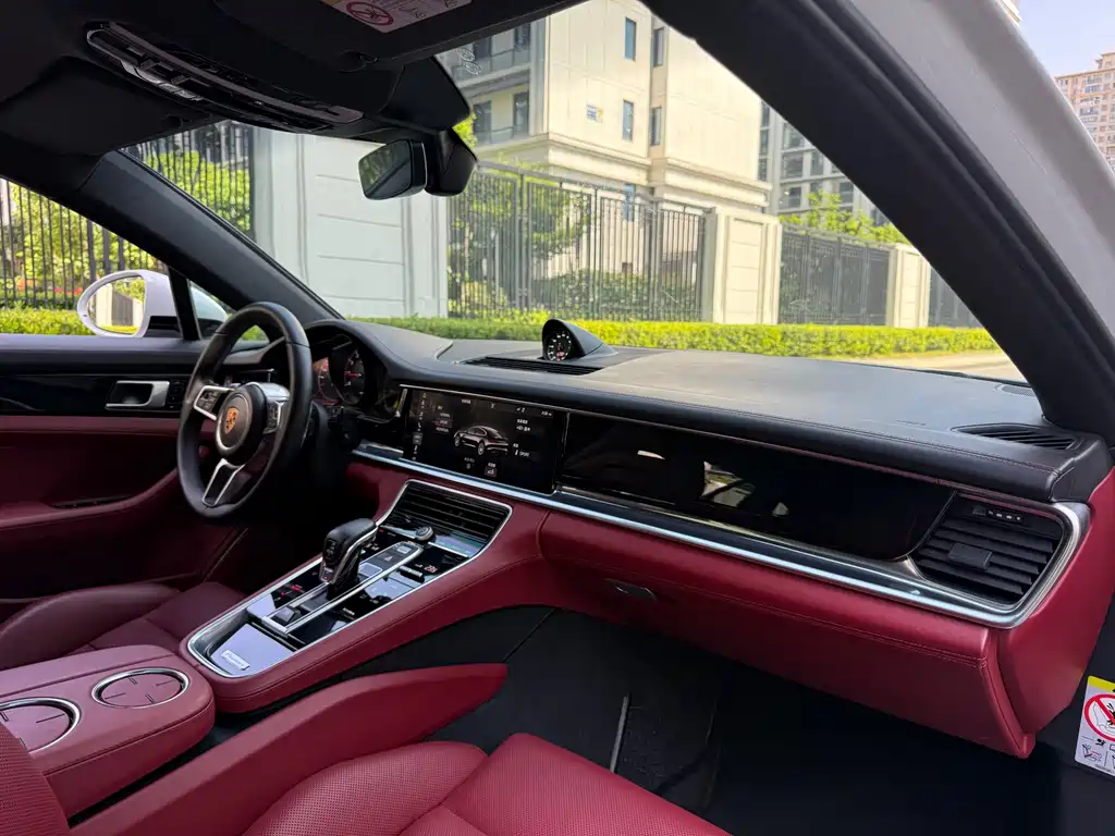 Porsche Panamera — миниатюра 19