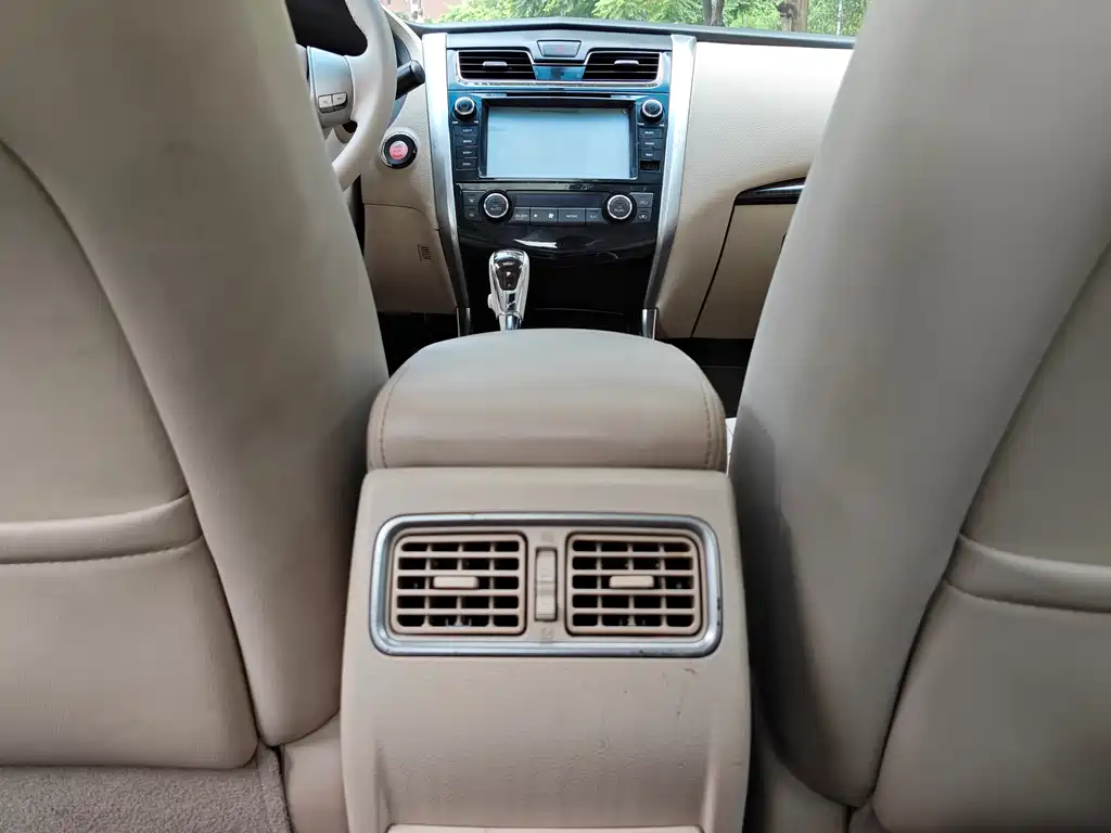 Nissan Teana — миниатюра 9