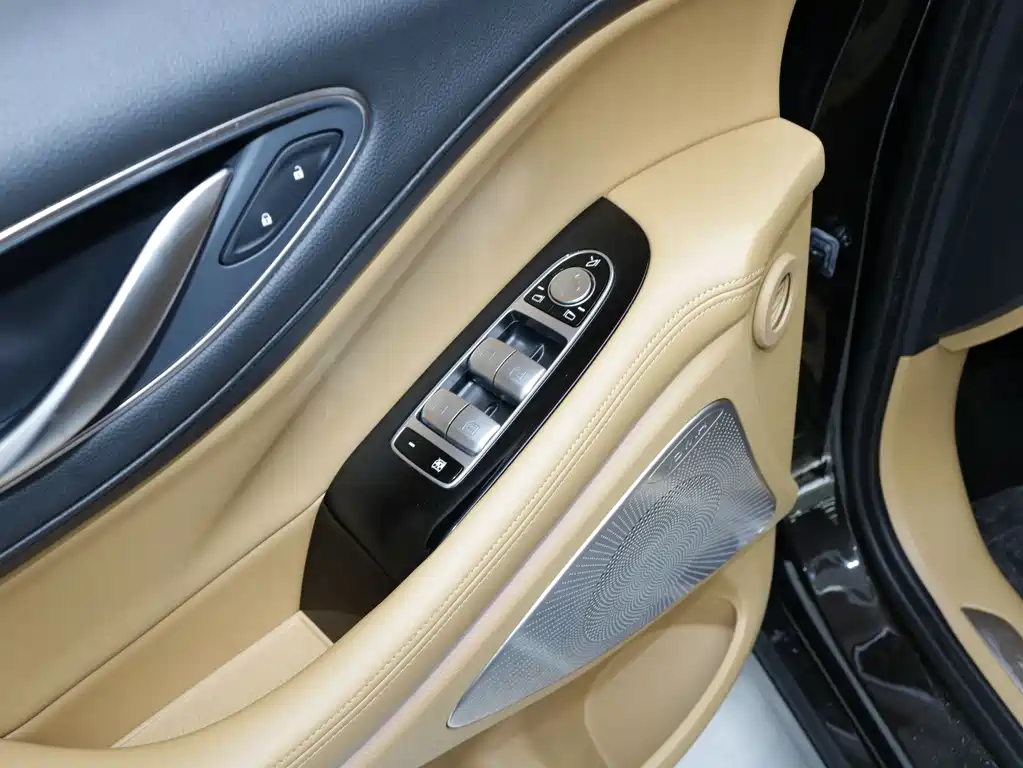 LANTU AUTOMOBILE LANTU DREAMER