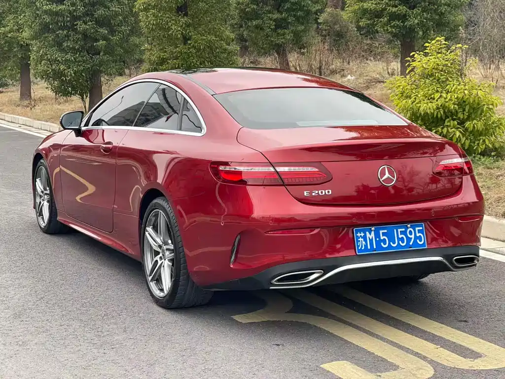 MERCEDES-BENZ E CLASS