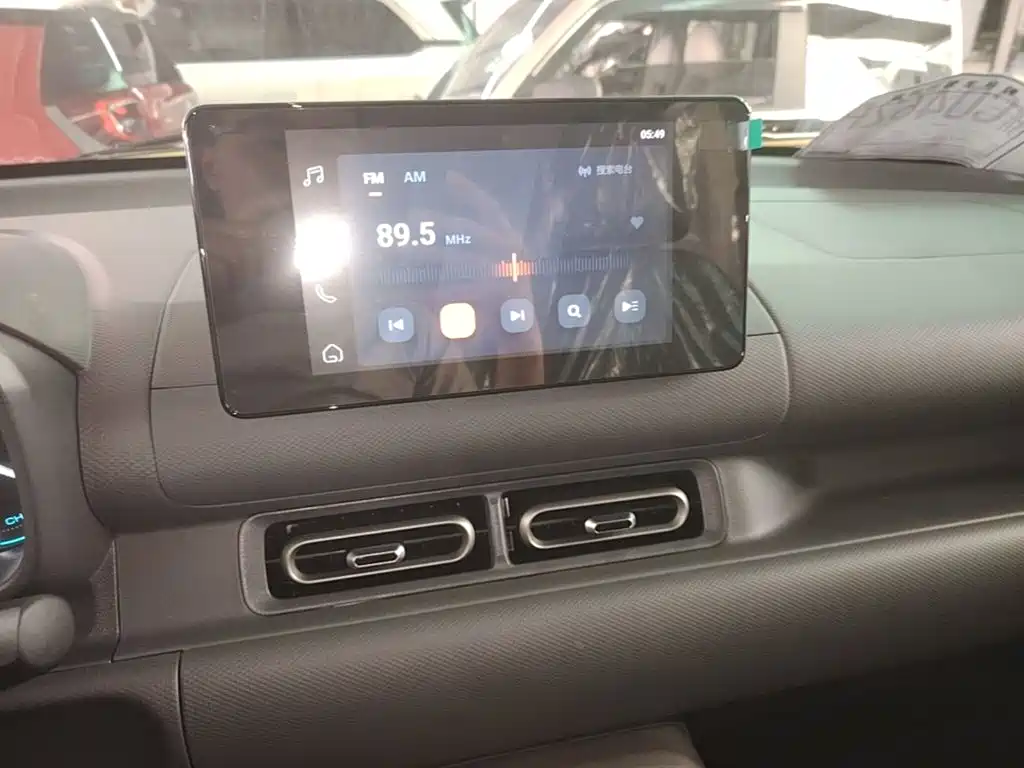 Wuling Hongguang EV — миниатюра 13