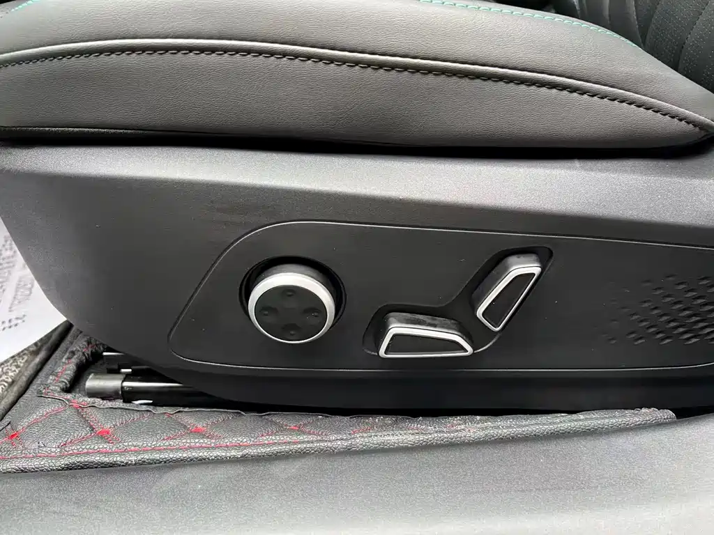 Changan Deepal DARK BLUE SL03