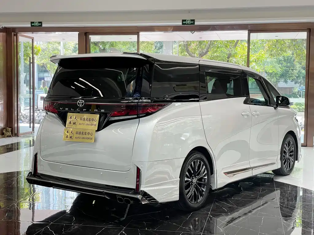 Toyota Vellfire - фото 18