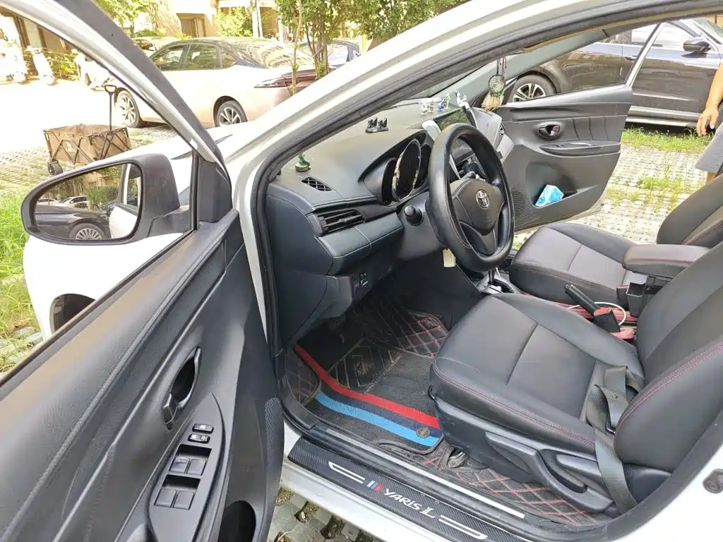 Toyota Yaris L — миниатюра 14