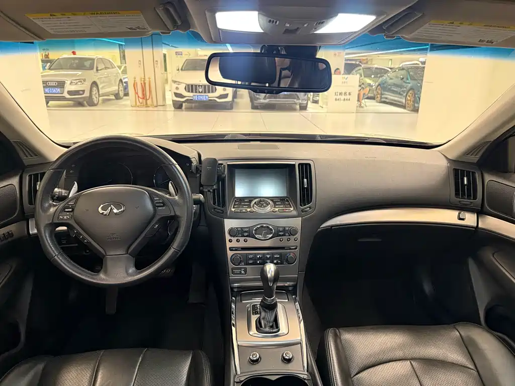 Infiniti G — миниатюра 11