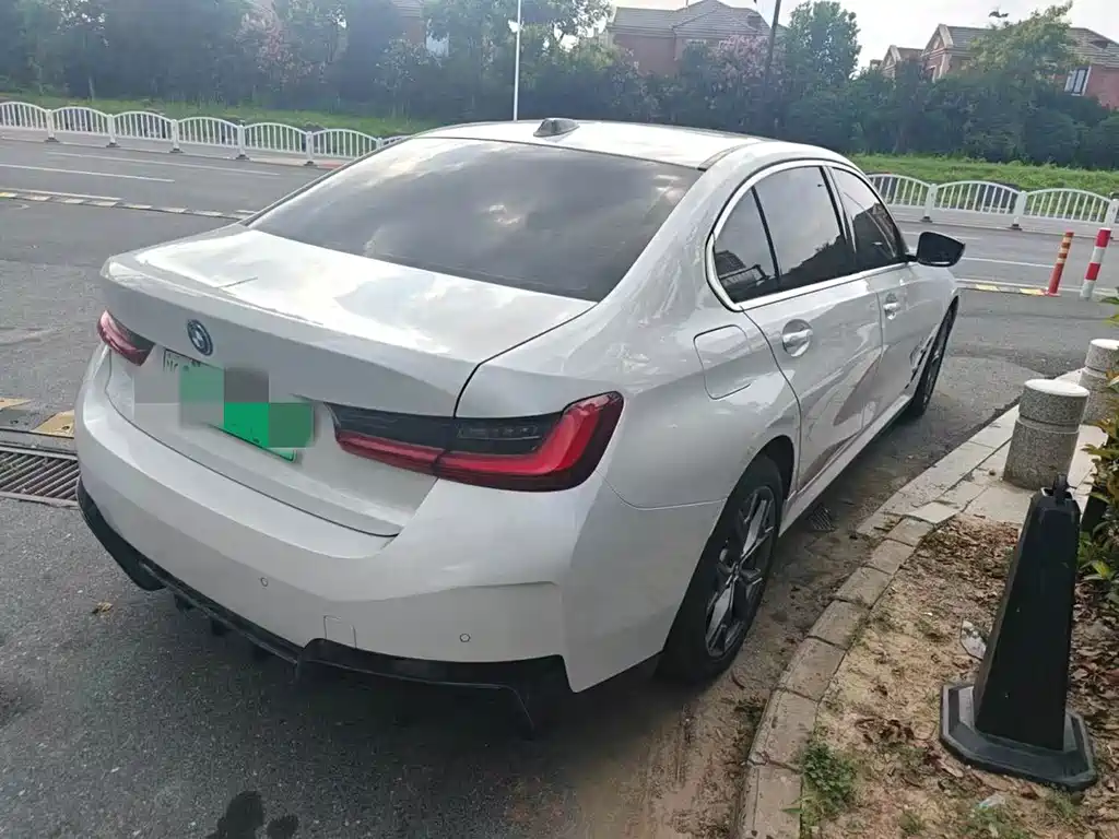 BMW i3 — миниатюра 10