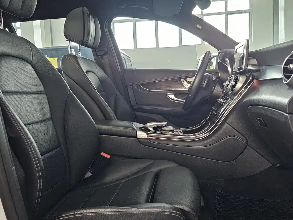 Mercedes-Benz GLC — миниатюра 10