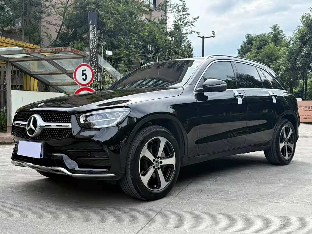 MERCEDES-BENZ  GLC