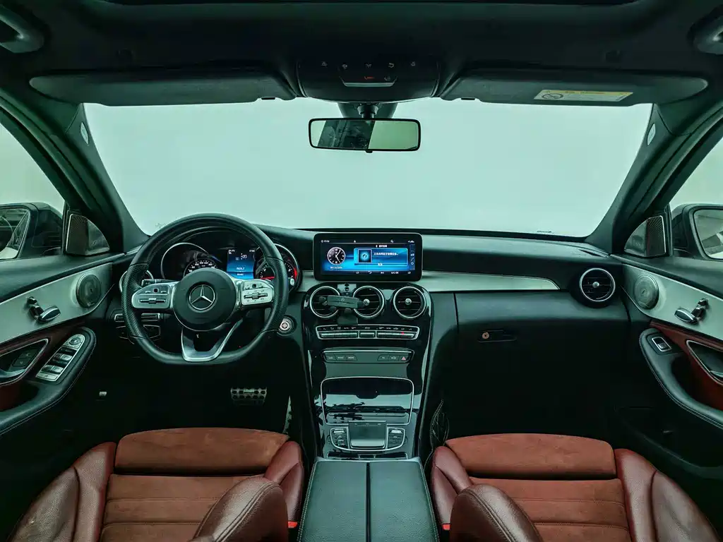 Mercedes-Benz C-Class — миниатюра 11