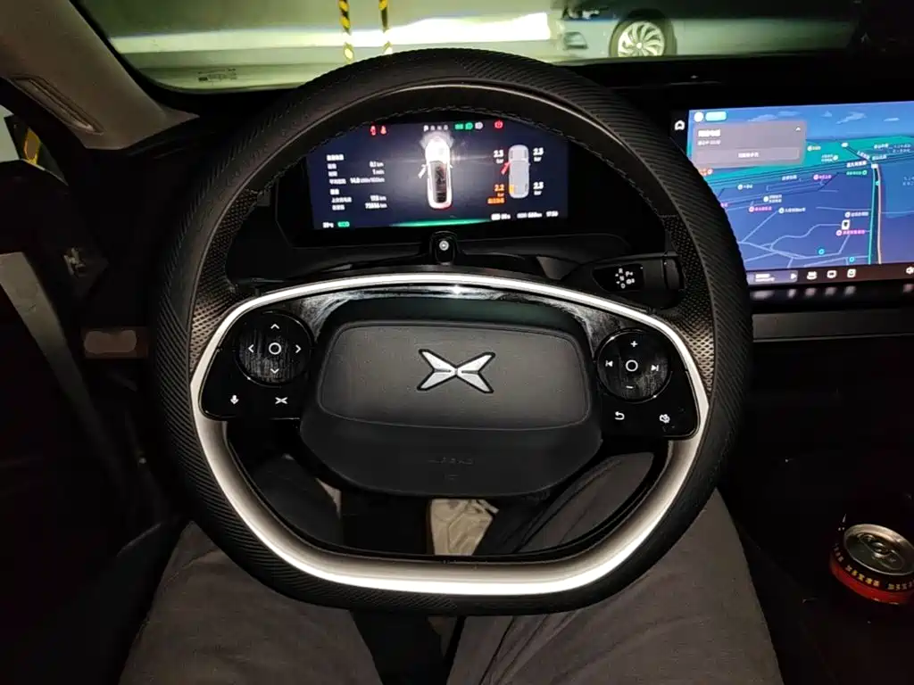 XPeng P7 — миниатюра 11