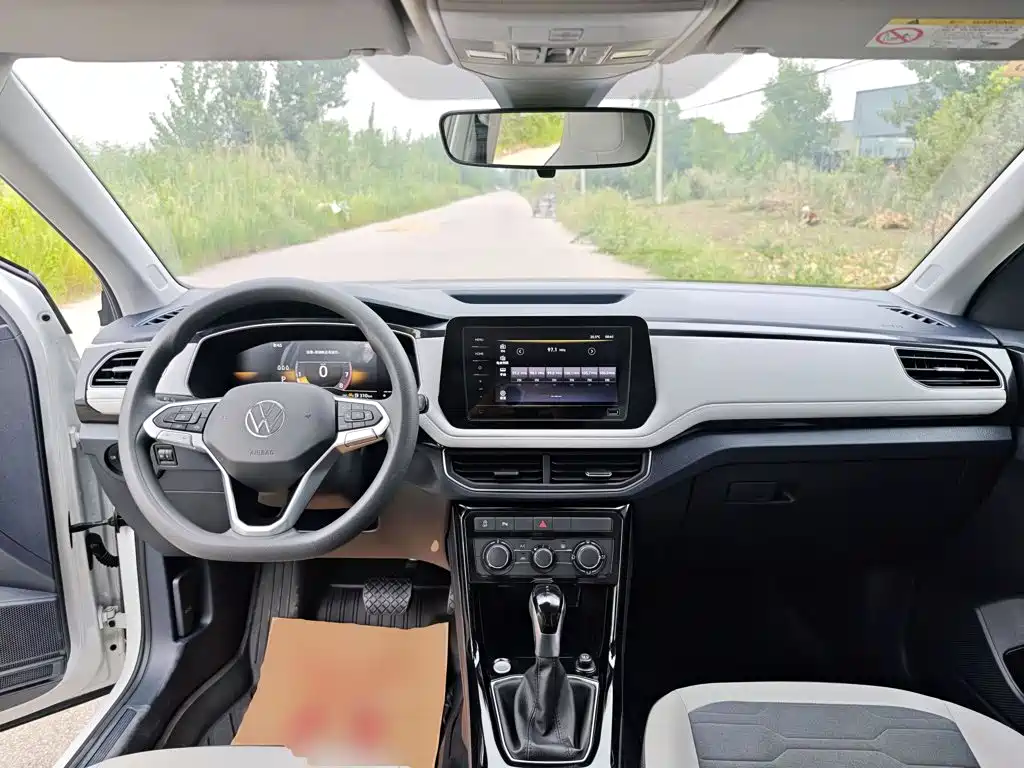 Volkswagen Tharu — миниатюра 10