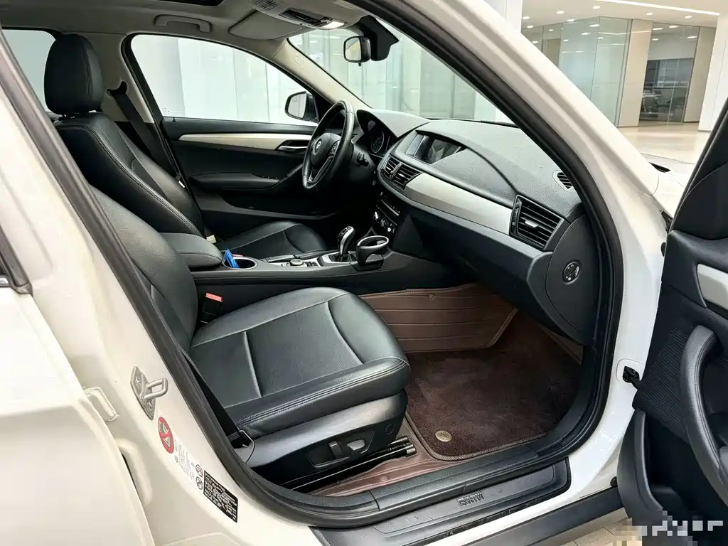 BMW X1 — миниатюра 8