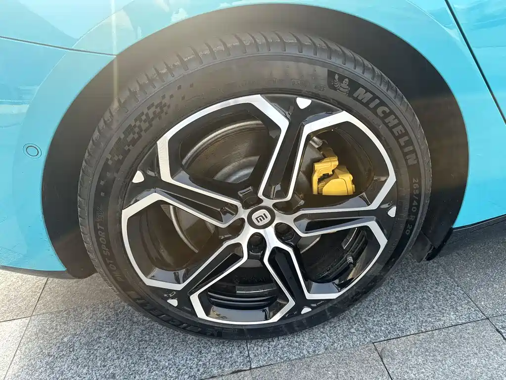 XIAOMI CAR XIAOMI SU7