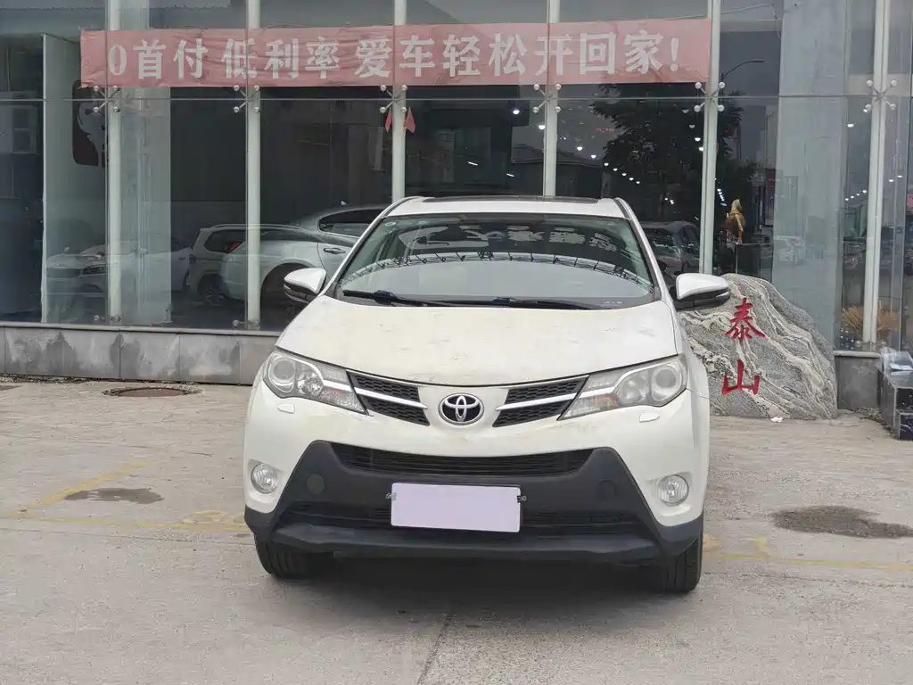 Toyota RAV4 — миниатюра 2