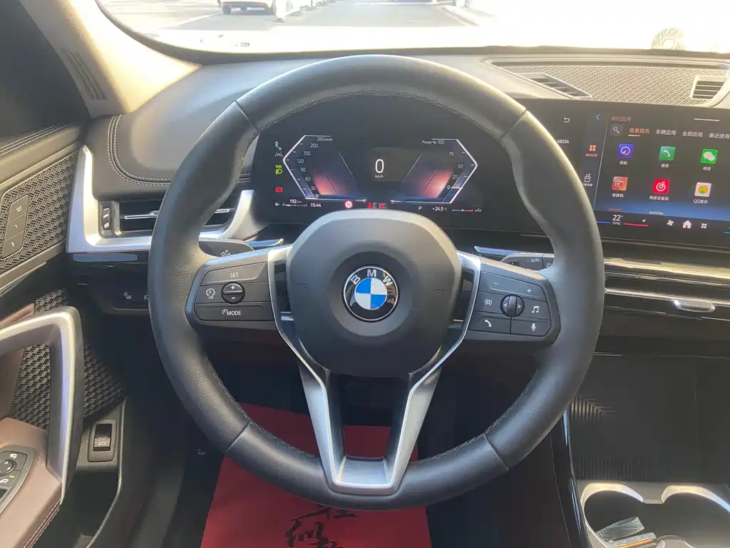 BMW X1 — миниатюра 10