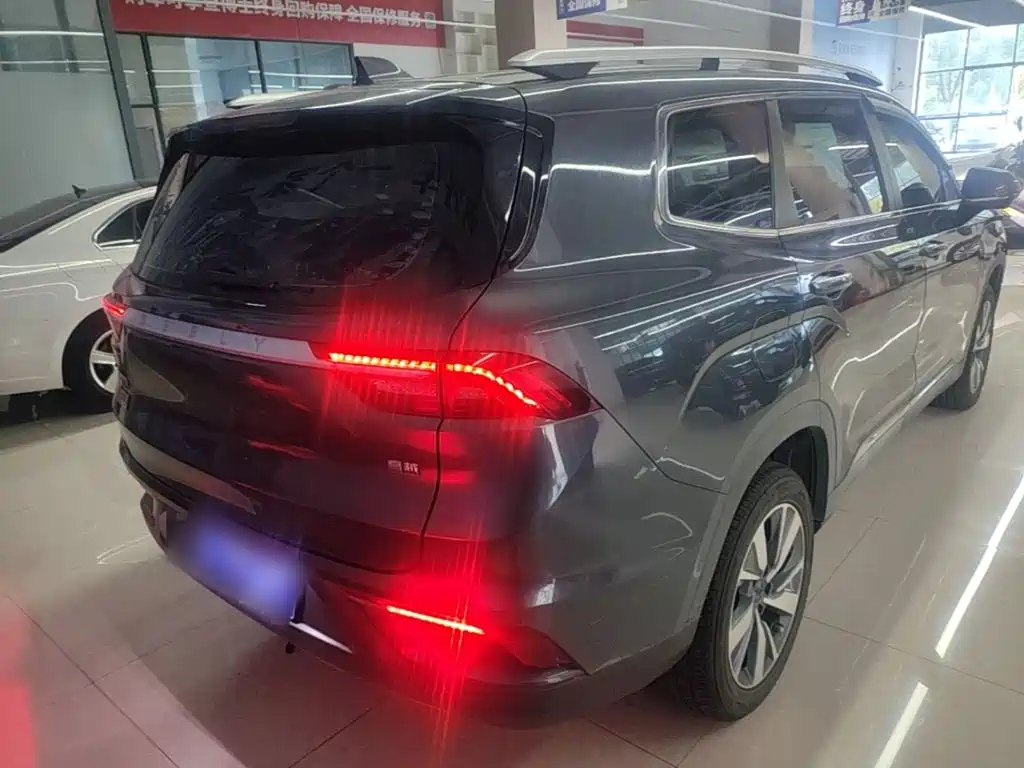 Geely Haoyue — миниатюра 6
