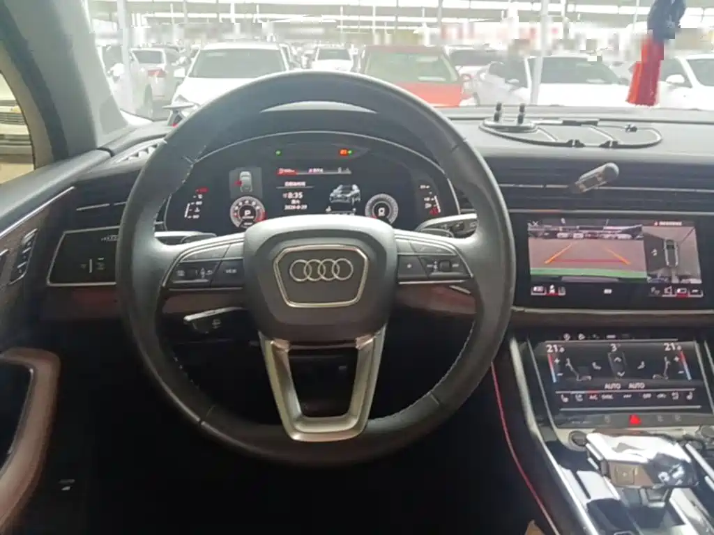 Audi Q7 — миниатюра 11