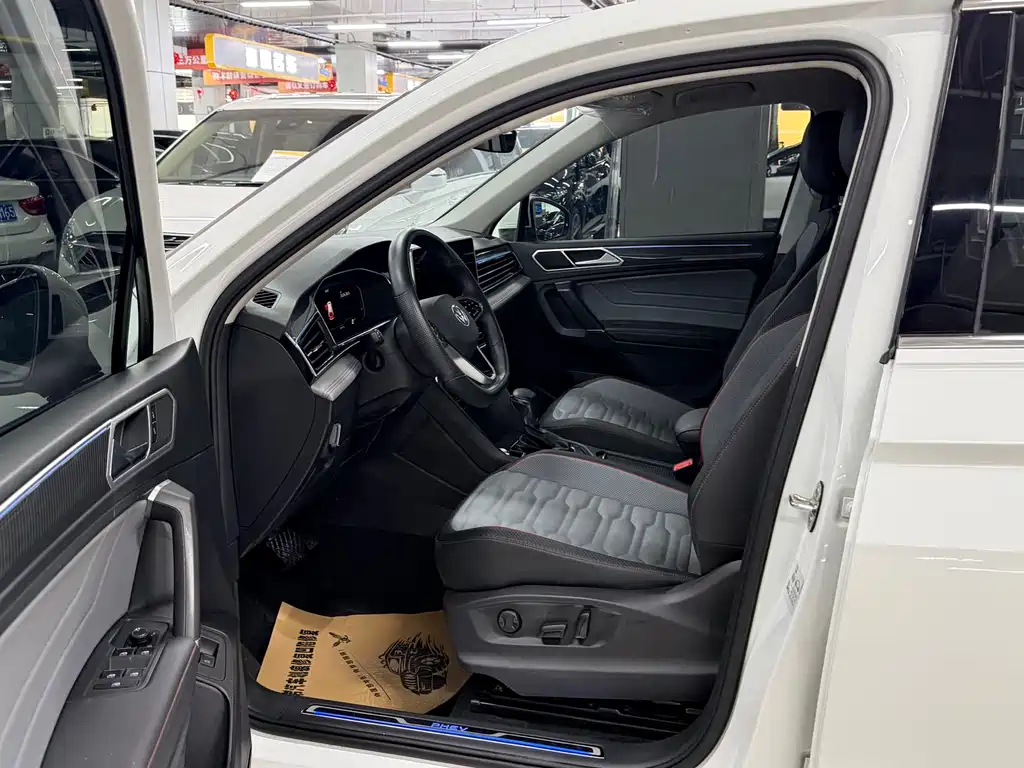 Volkswagen Tiguan L New Energy - фото 11