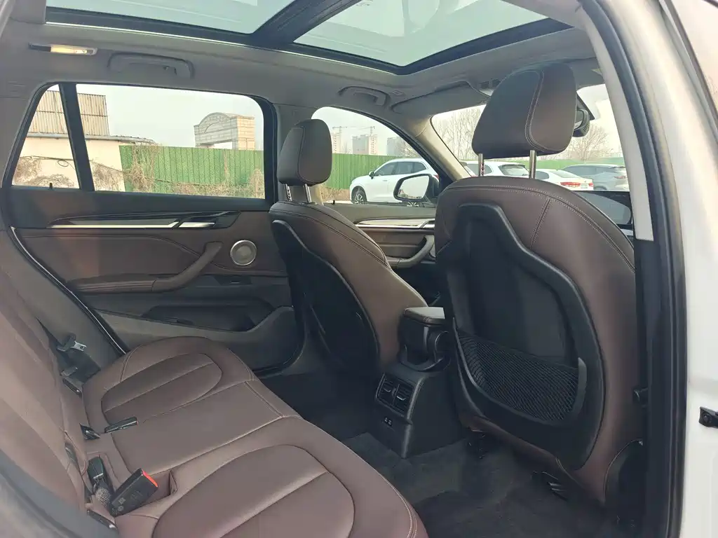 BMW X1 — миниатюра 11