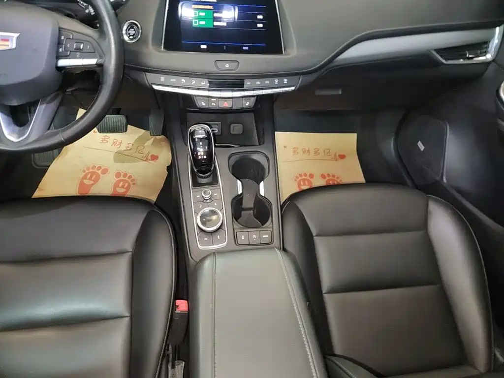 Cadillac XT4 — миниатюра 14