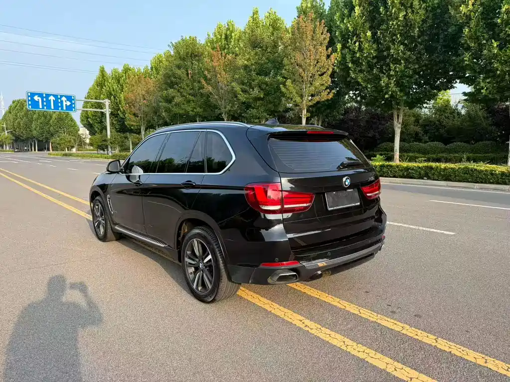 BMW X5 (Import) — миниатюра 6