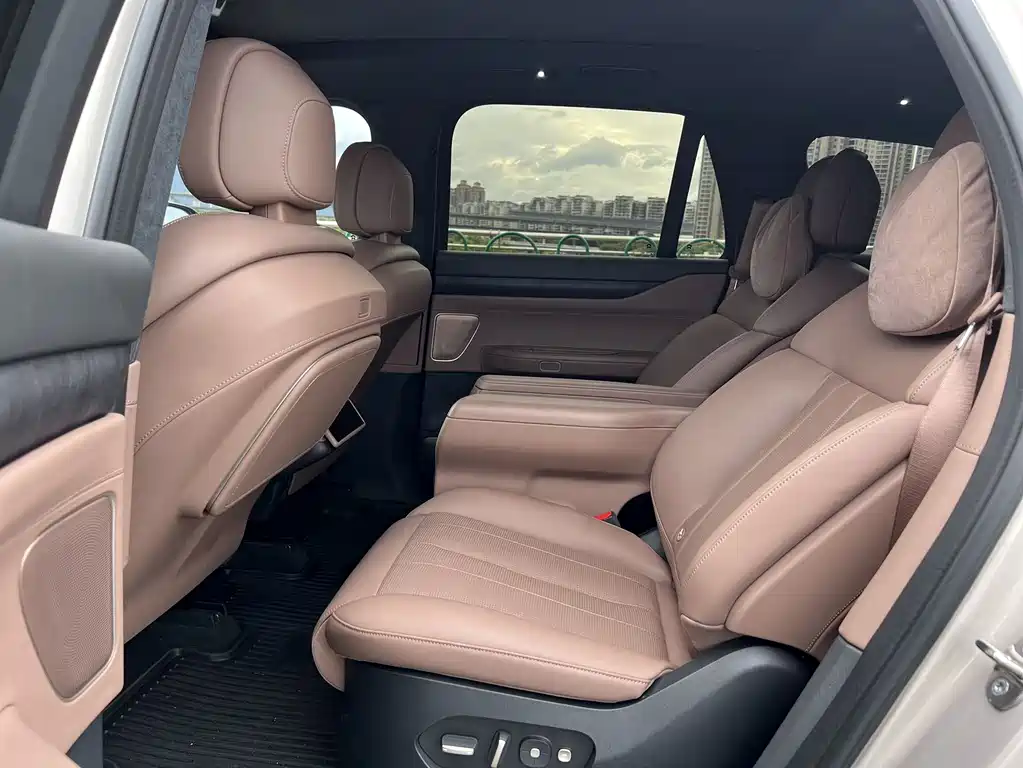 NIO ES8 2024 75kWh