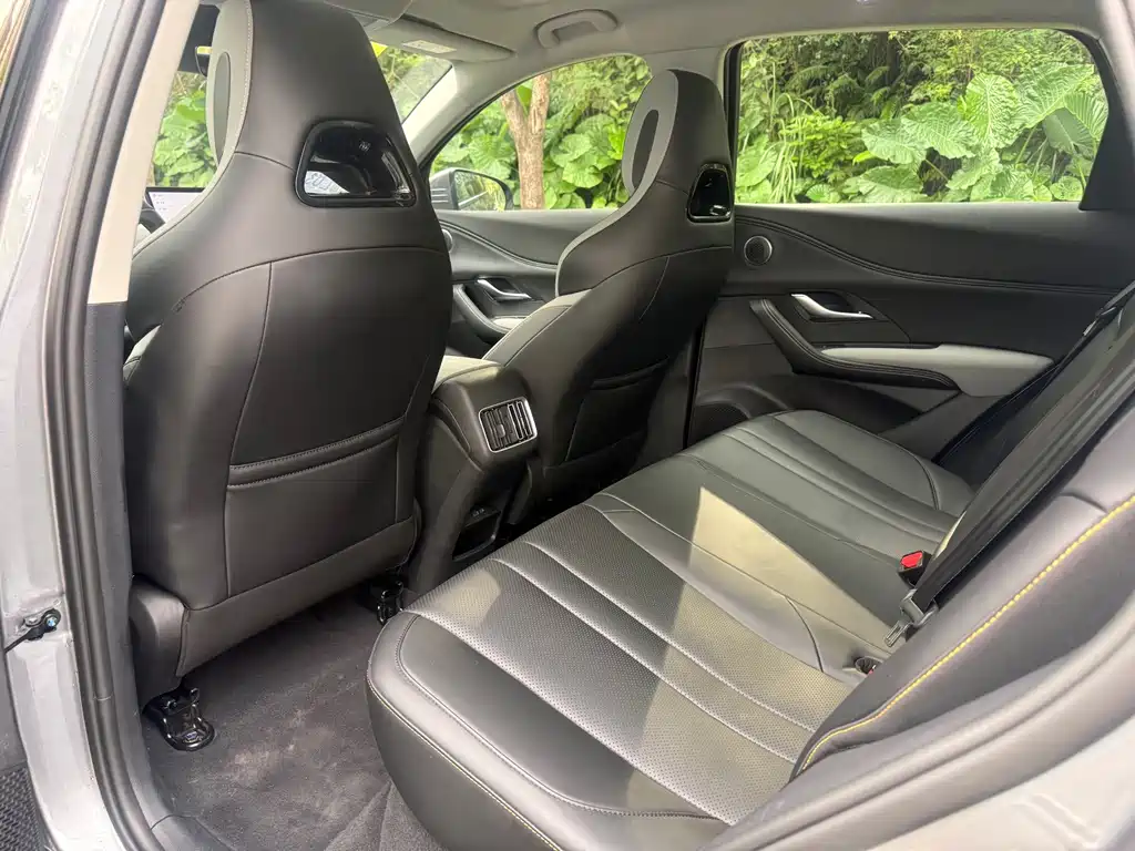 BYD Seal 05 DM-i — миниатюра 19