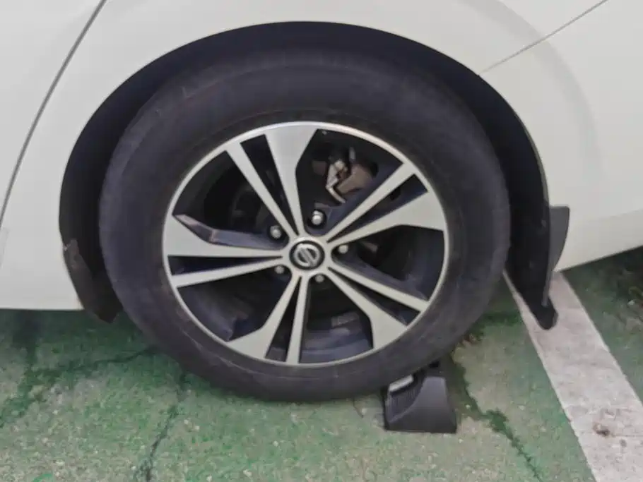 Nissan Sylphy — миниатюра 6