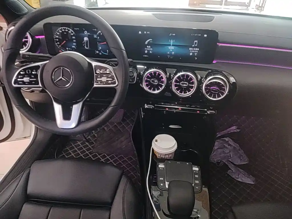 Mercedes-Benz A-Class — миниатюра 10