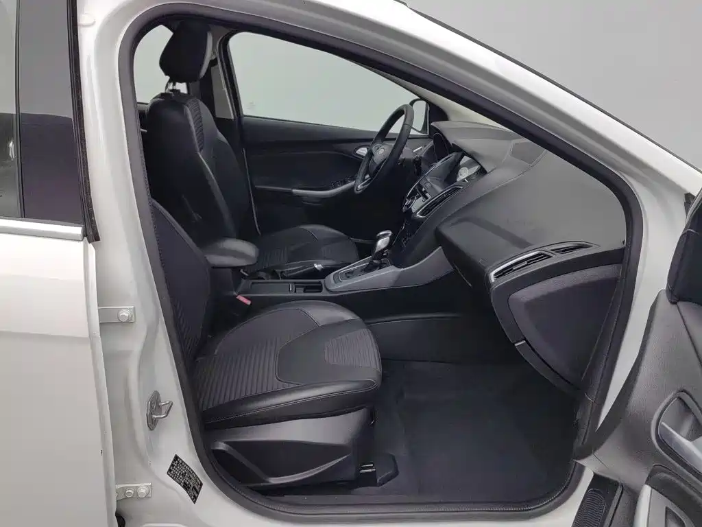 Ford Focus — миниатюра 23