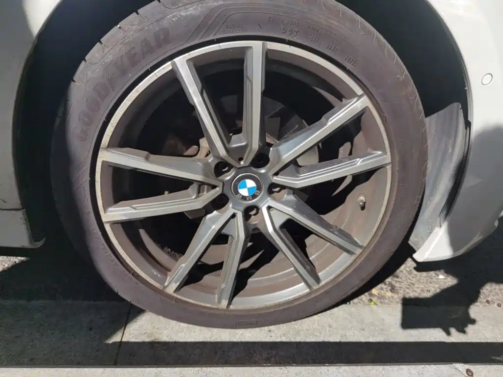 BMW 3 Series — миниатюра 8