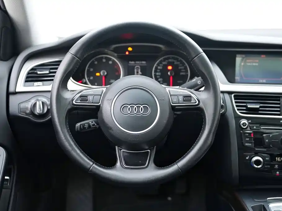 Audi A4L — миниатюра 11