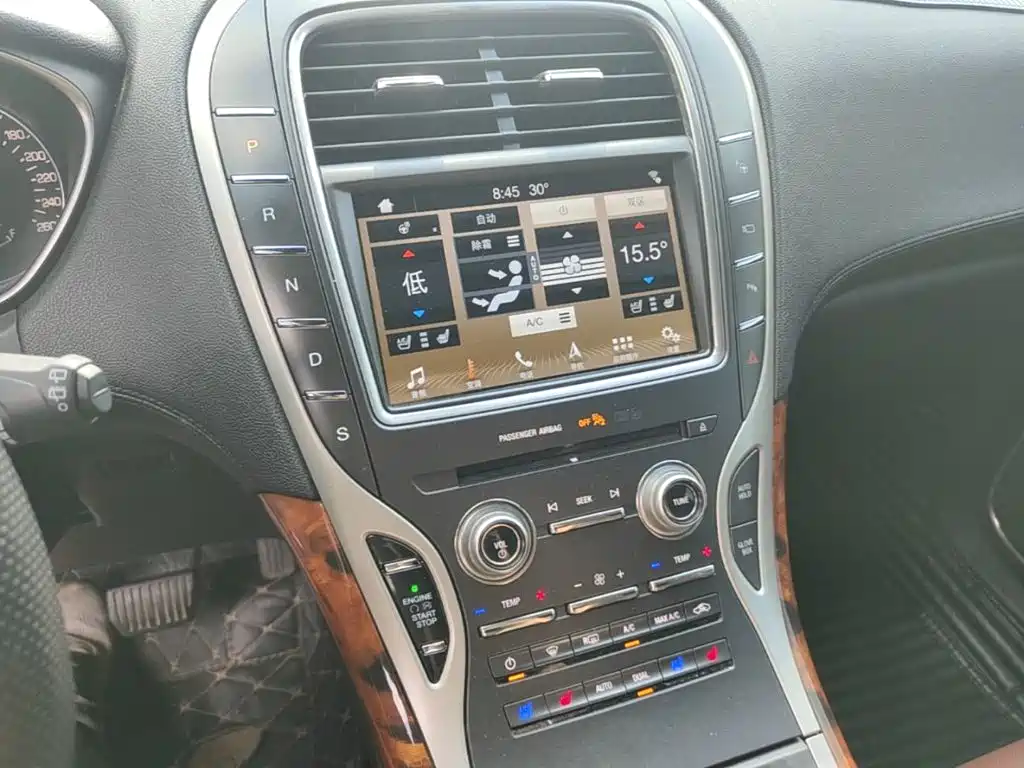 Lincoln MKX — миниатюра 13