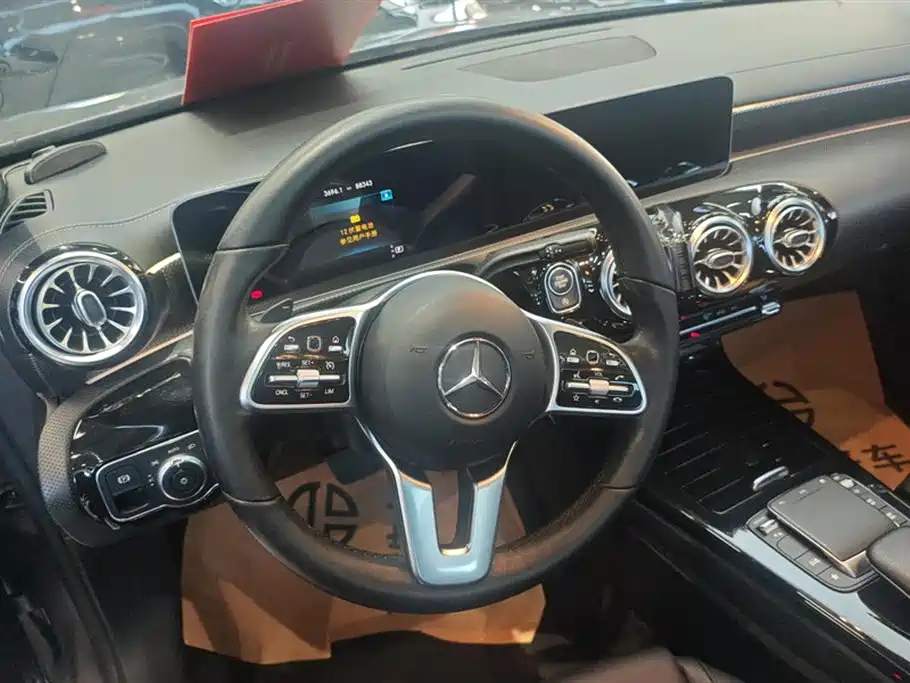 MERCEDES-BENZ A CLASS