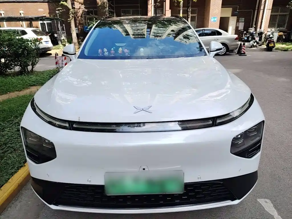 XPeng G9 — миниатюра 3