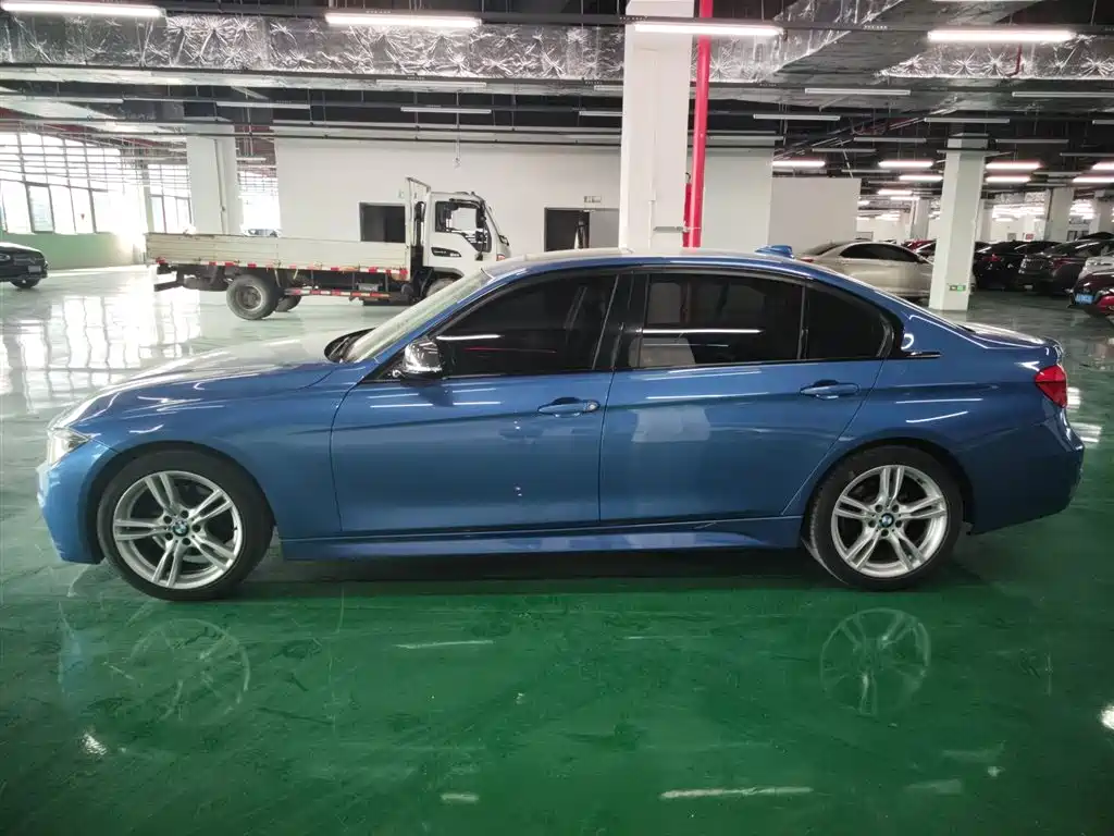 BMW  3 SERIES