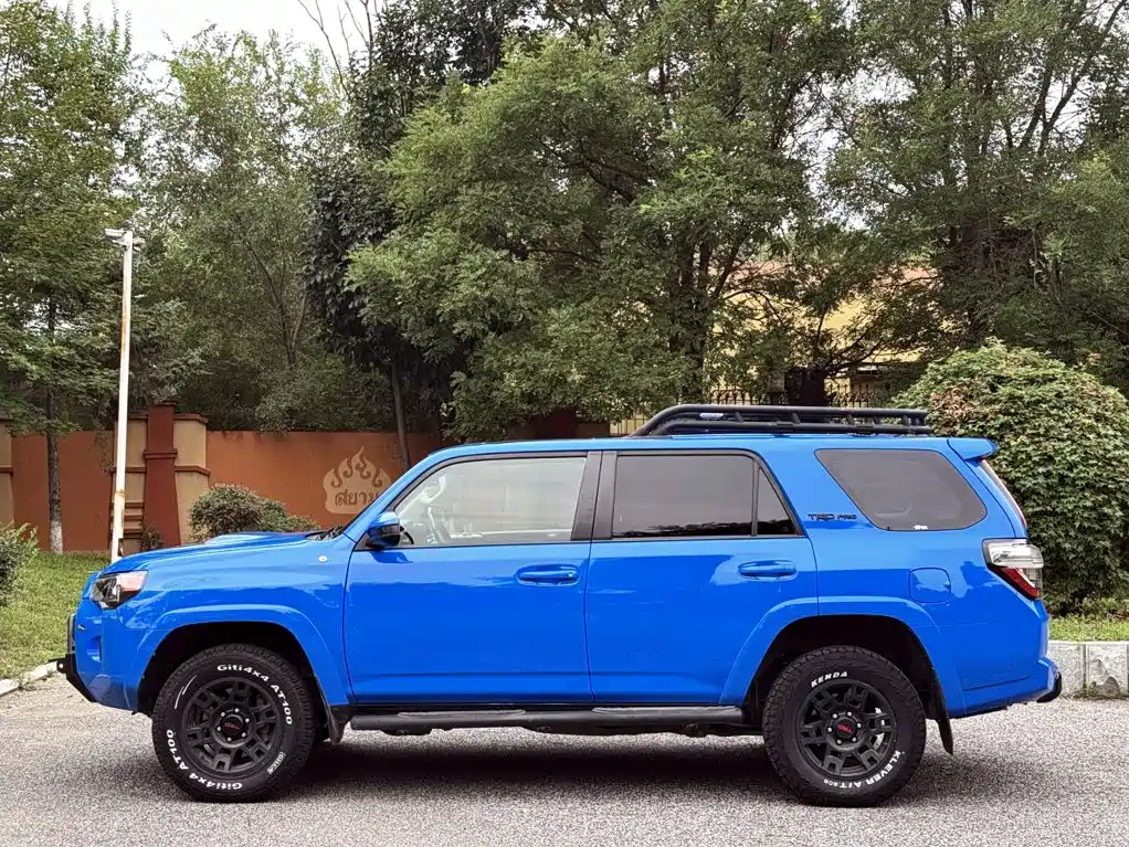 Toyota 4Runner — миниатюра 5