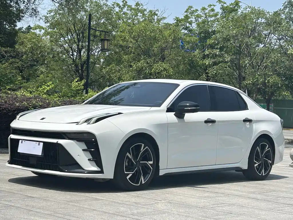 Lynk & Co 03 2023