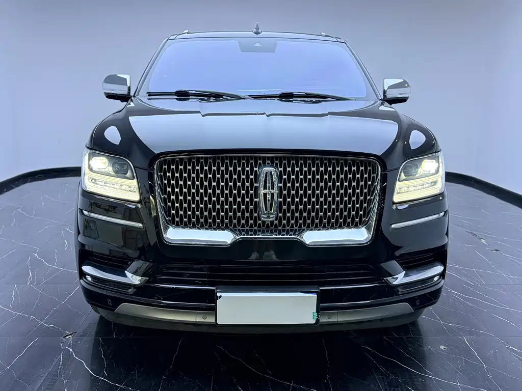 Lincoln Navigator — миниатюра 2