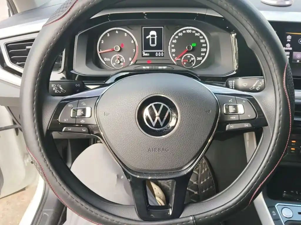 Volkswagen Polo — миниатюра 11