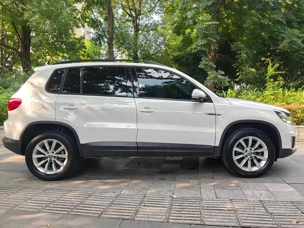 Volkswagen Tiguan — миниатюра 4