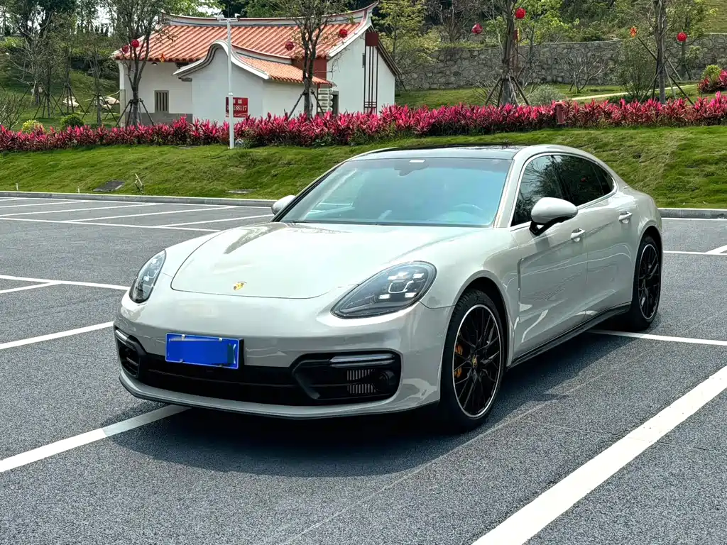 Porsche Panamera 2019