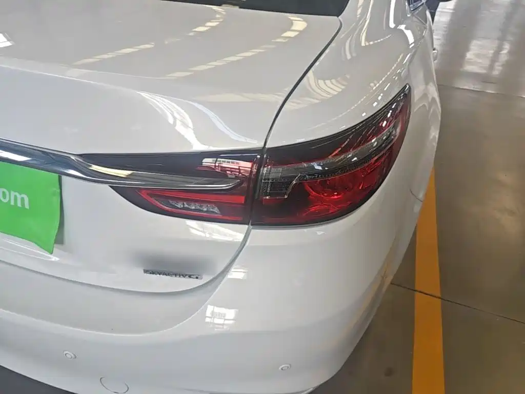 Mazda Atenza — миниатюра 8
