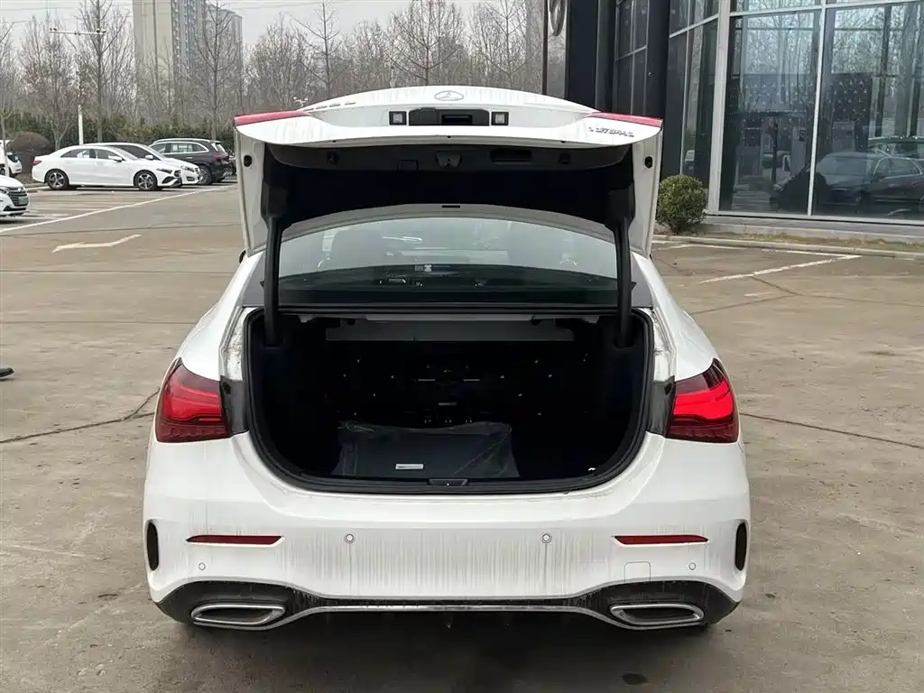 MERCEDES-BENZ A CLASS