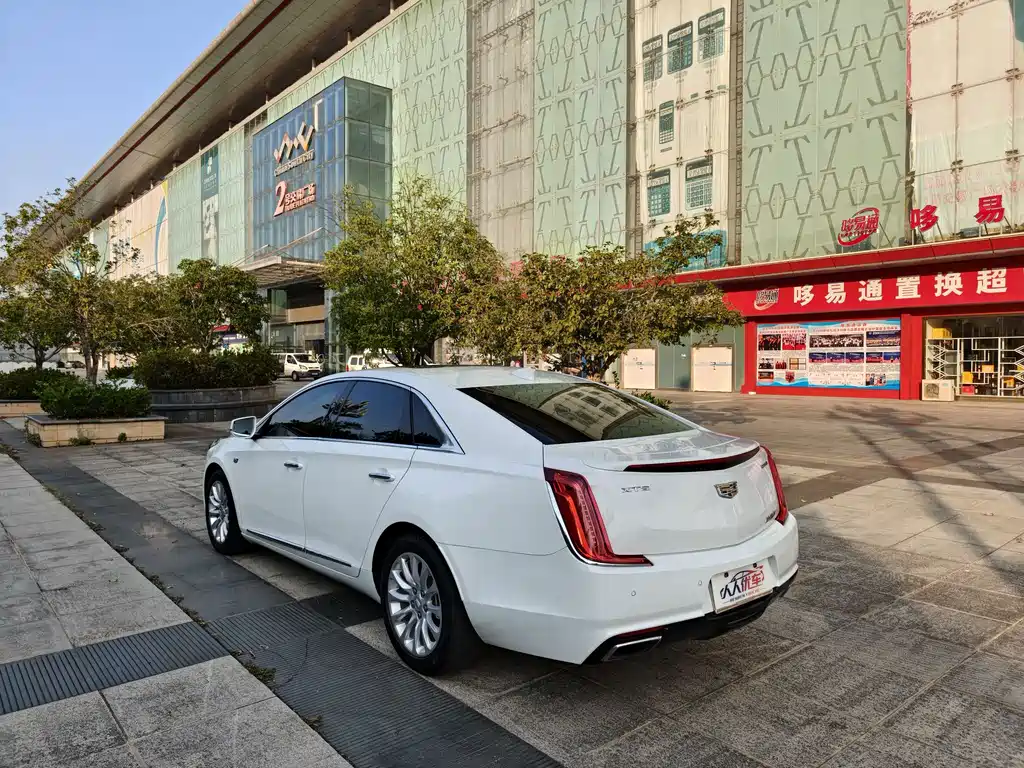 Cadillac XTS — миниатюра 4